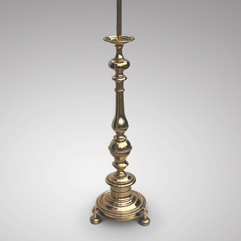 Superb Antique Brass Table Lamp - Detail View - 3