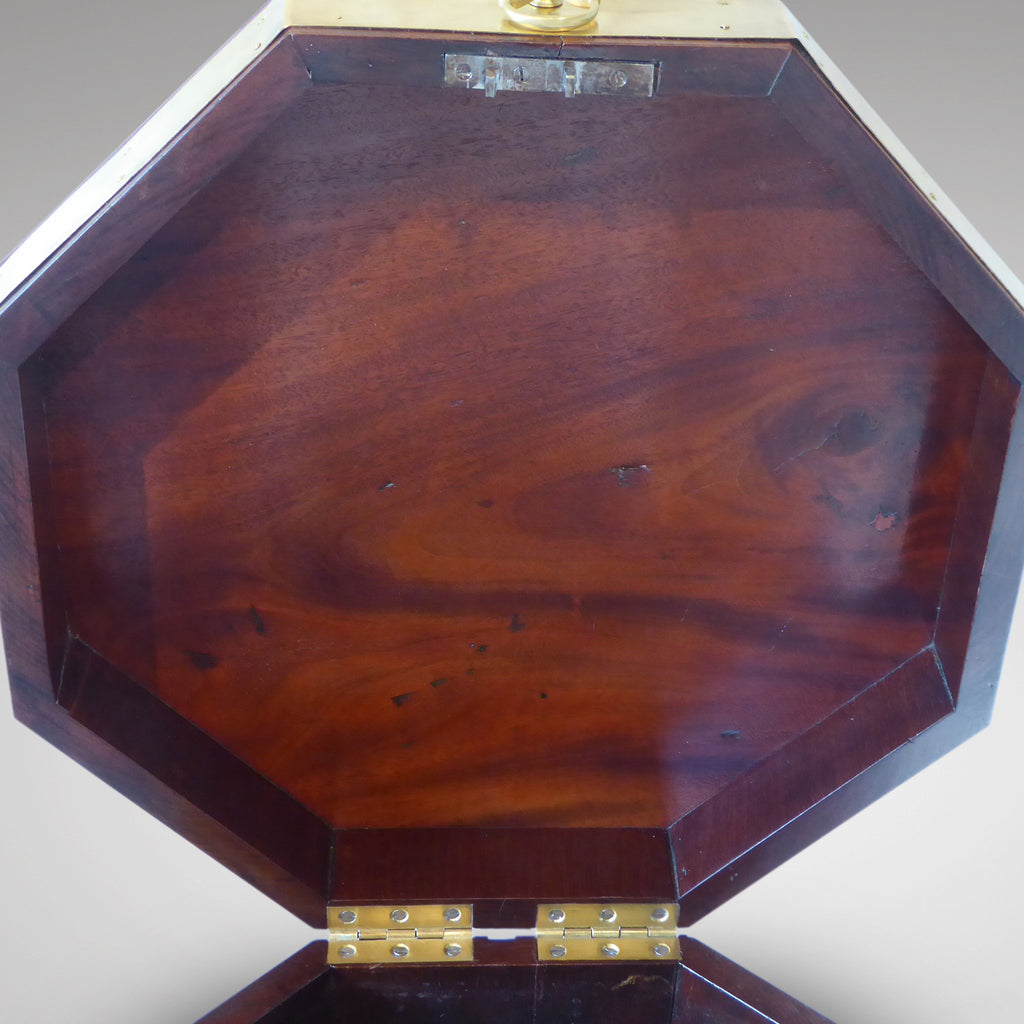 George III Mahogany Cellarette - Inside View of top-3