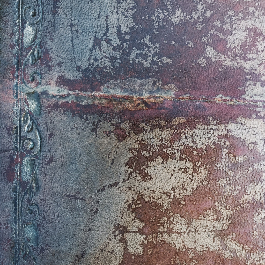 George III Satinwood Library Table - Detail of leather top - 10