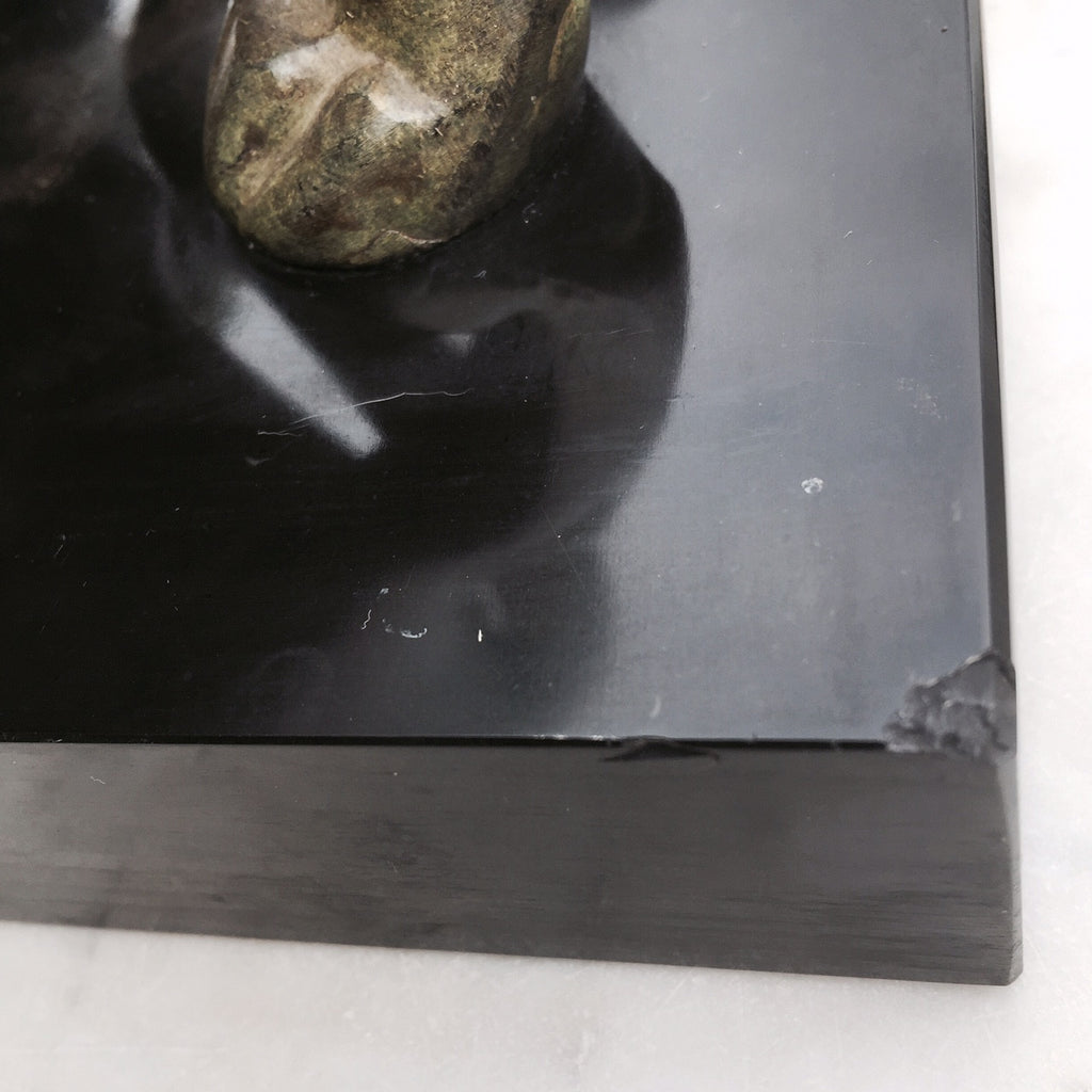 Art Deco Sculpture of a Lioness Drinking - Detail View of Plinth - 6