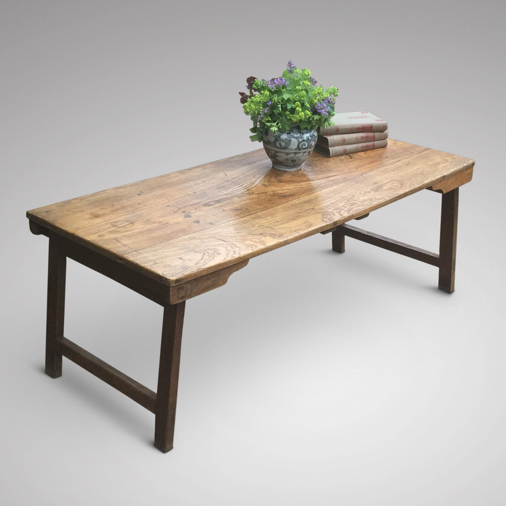 19th Century Arts and Crafts Elm Coffee Table - Front & side view 1