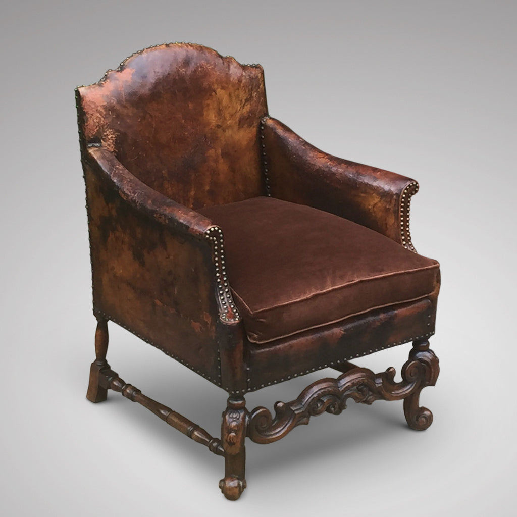 Early 20th Century Leather Armchair - Front & side view 1