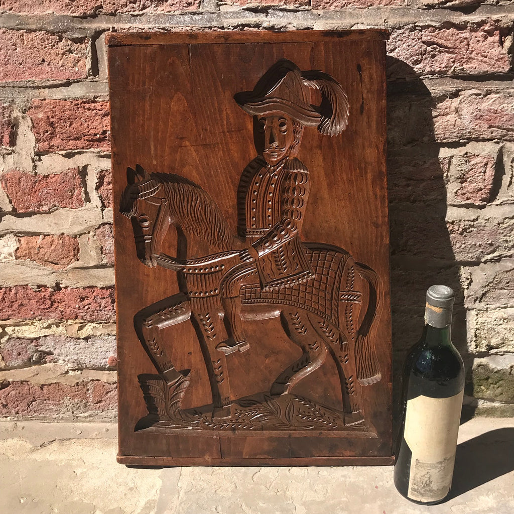 Enormous 19th Century Elm Gingerbread Mold - Main View - 5