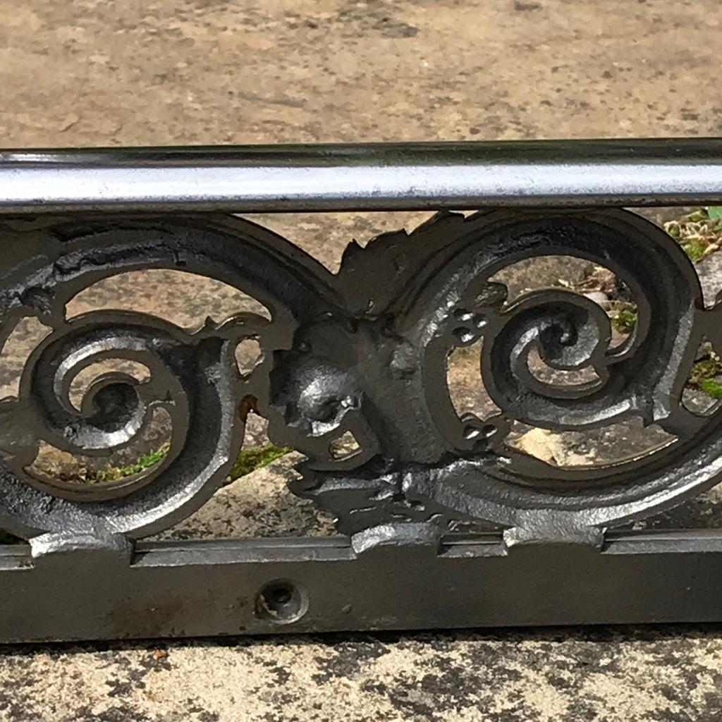 Regency Brass & Polished Steel Fender - Detail View - 3