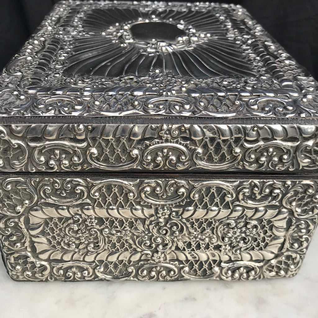 Large 19th Century Silver Jewellery Box with Bramar Lock - Detail View - 8