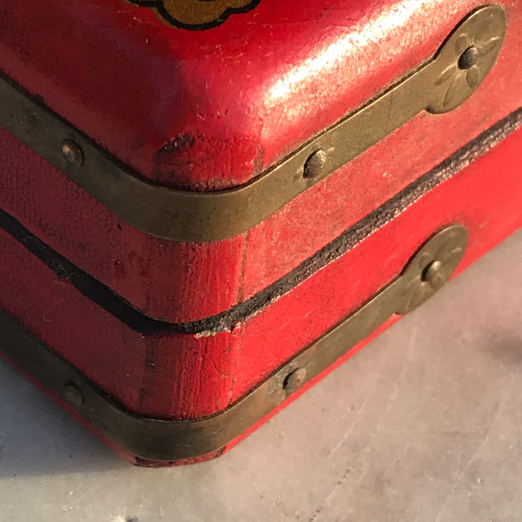 Chinese Abacus in Red Lacquered & Painted Box - Detail View - 9