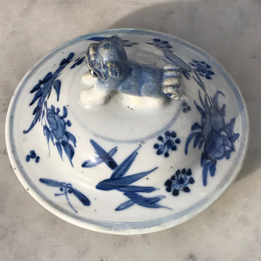 19th Century Chinese Blue & White Baluster Vase & Cover - Lid View - 3