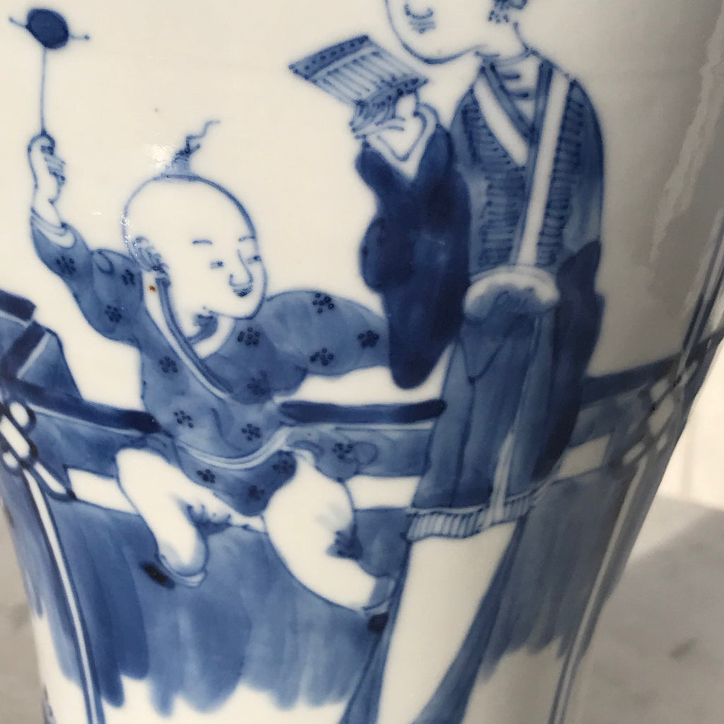 19th Century Chinese Blue & White Baluster Vase & Cover - Detail View - 8