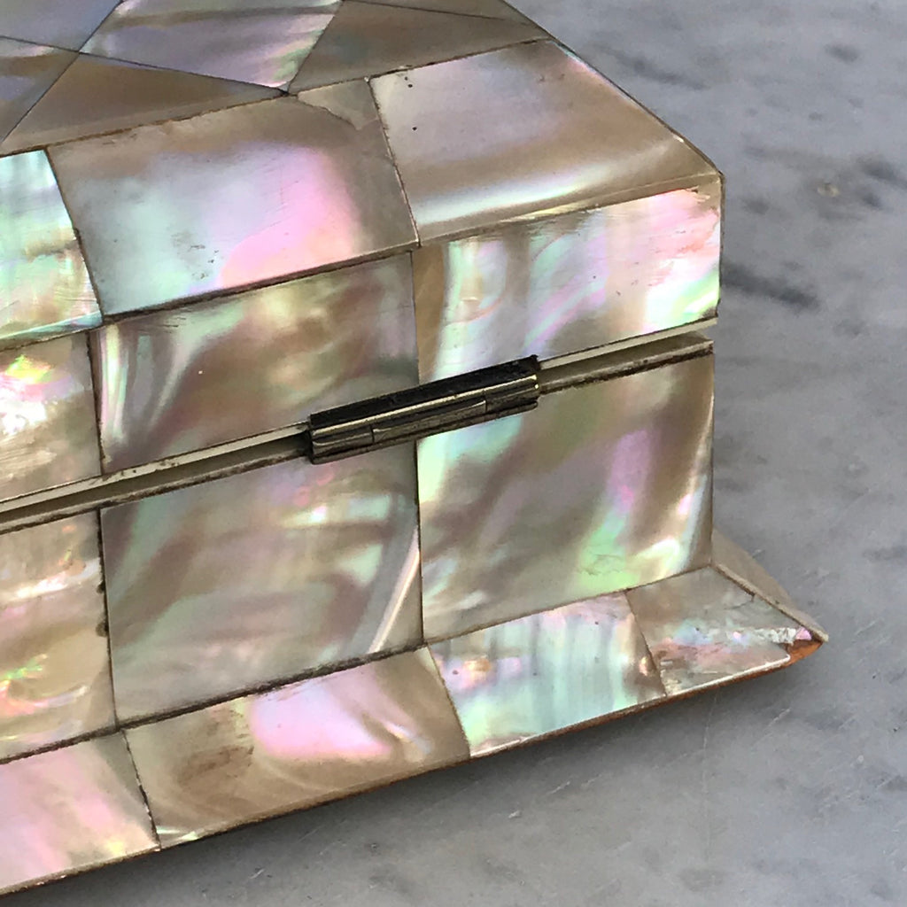 19th Century Mother of Pearl Jewellery Box - Detail View - 9