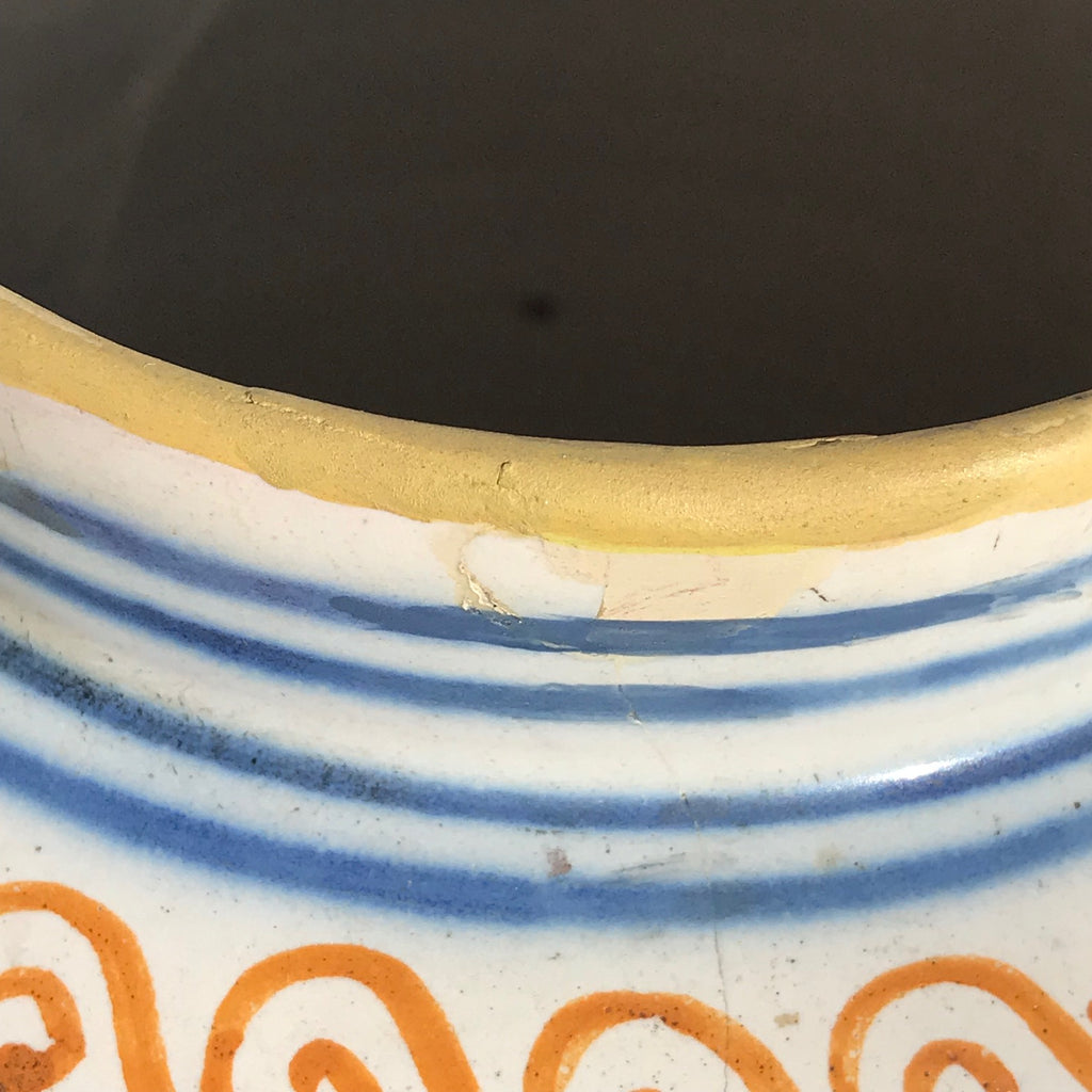 18th Century Italian Tin Glazed Dry Drug Jar - Detail View - 6