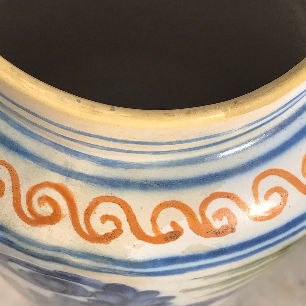 18th Century Italian Tin Glazed Dry Drug Jar - Detail View - 7