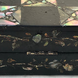 19th Century Mother of Pearl Chessboard with Backgammon Interior - Detail View - 8