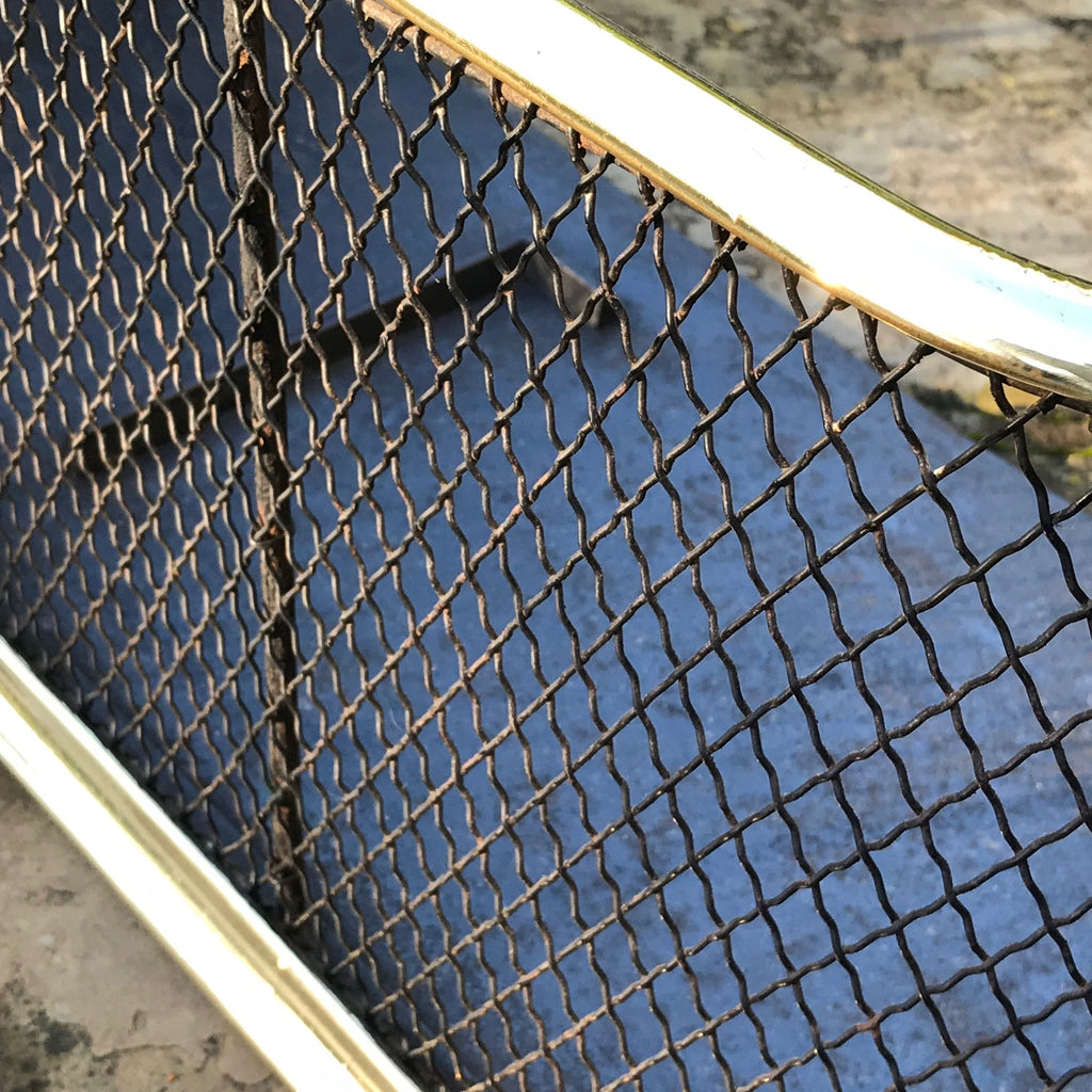 Regency Brass Topped Fire Guard - Detail View - 3