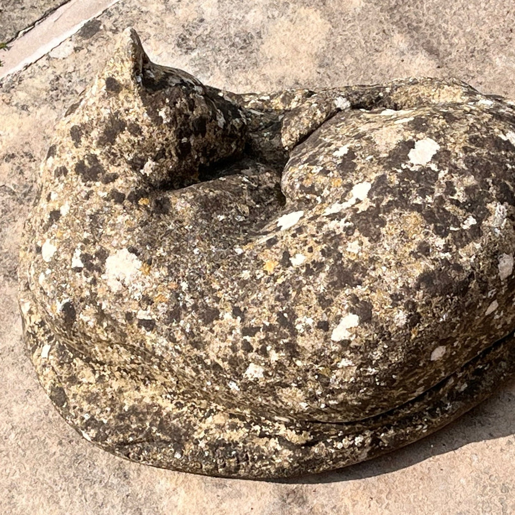 Vintage Sleeping Cat Garden Ornament - Detail View - 4