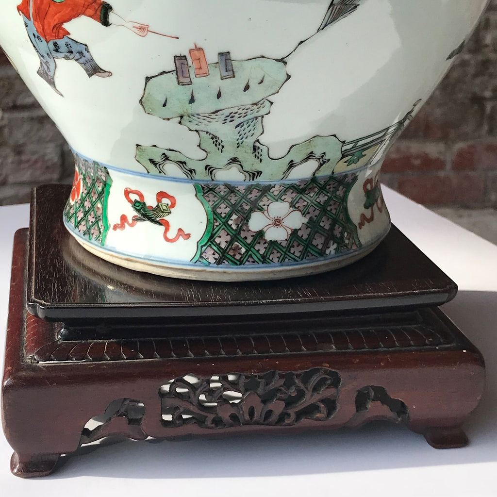 Late 18th/Early 19th Century Chinese Vase with Bud Finial- Base Detail -10