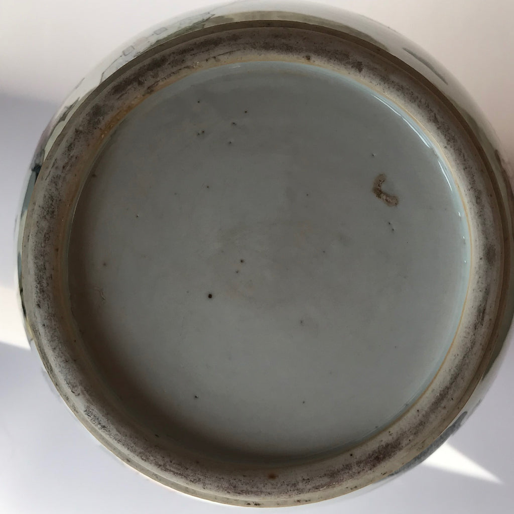 Late 18th/Early 19th Century Chinese Vase with Bud Finial-Underside View-12