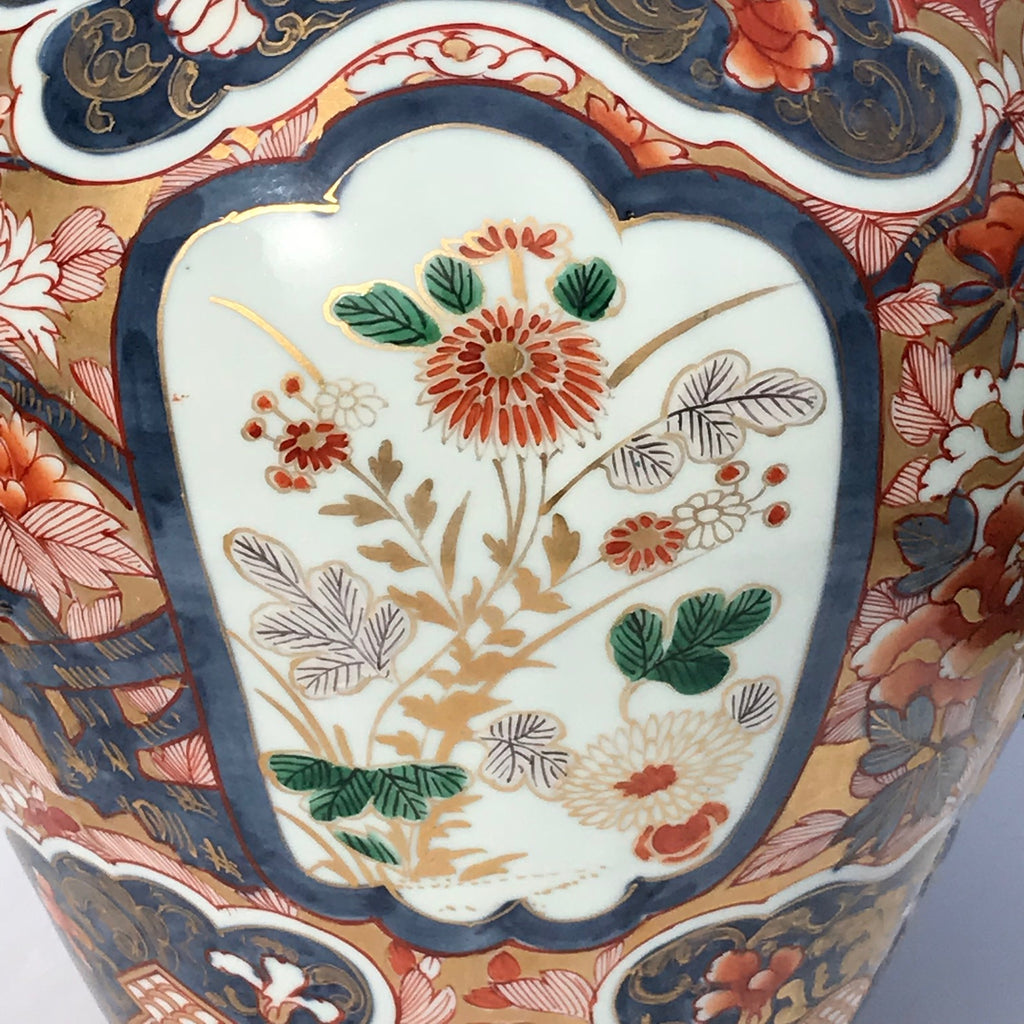 18th Century Imari Vase with Domed Cover