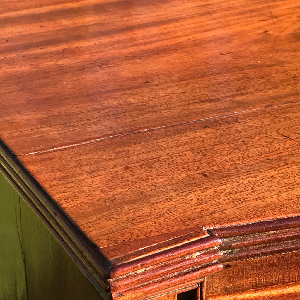 William IV Bow Front Mahogany & Burr Oak Chest of Drawers - Corner Detail View - 7