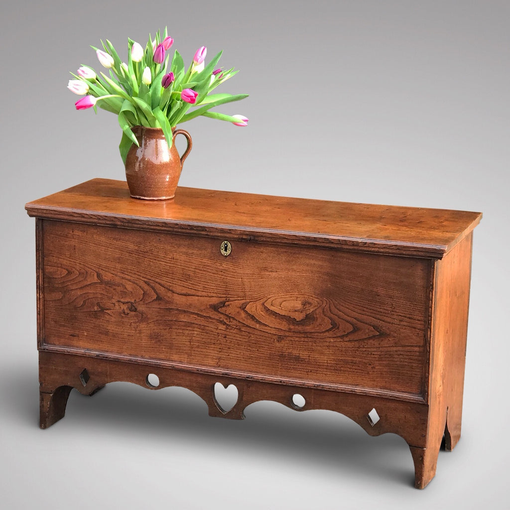 Georgian Elm Coffer with Heart Motif - Main View - 1