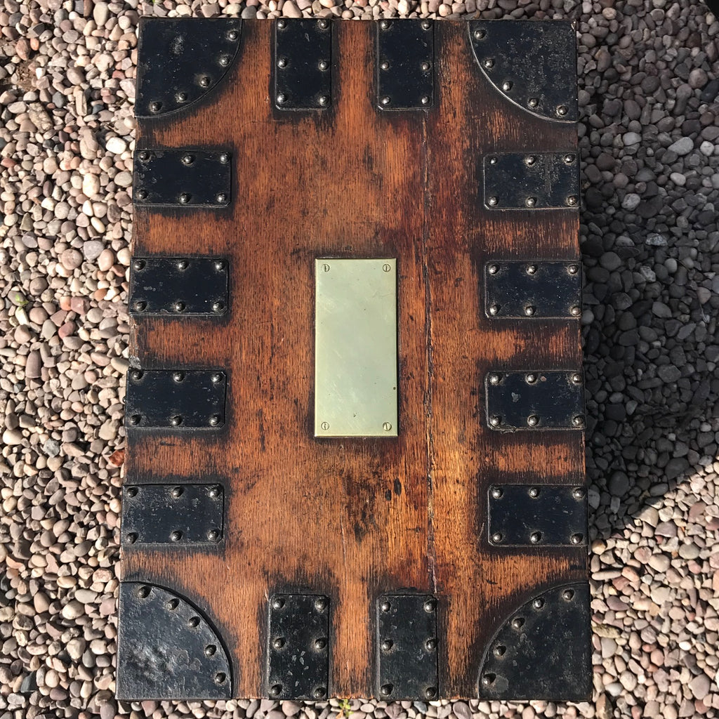 Two 19th Century Oak Silver Chests by Elkington & Co - Top View - 6