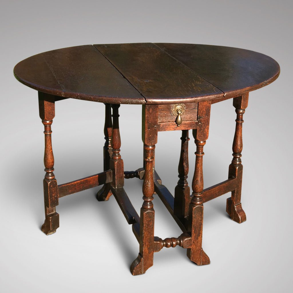 Small 17th Century Oak Gateleg Table - Main View - 1