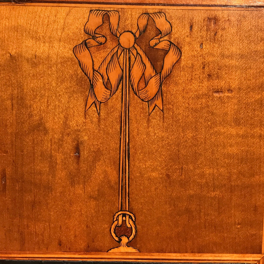 Pair of 19th Century Exhibition Quality Corner Cabinets - Close View of Inlay - 6