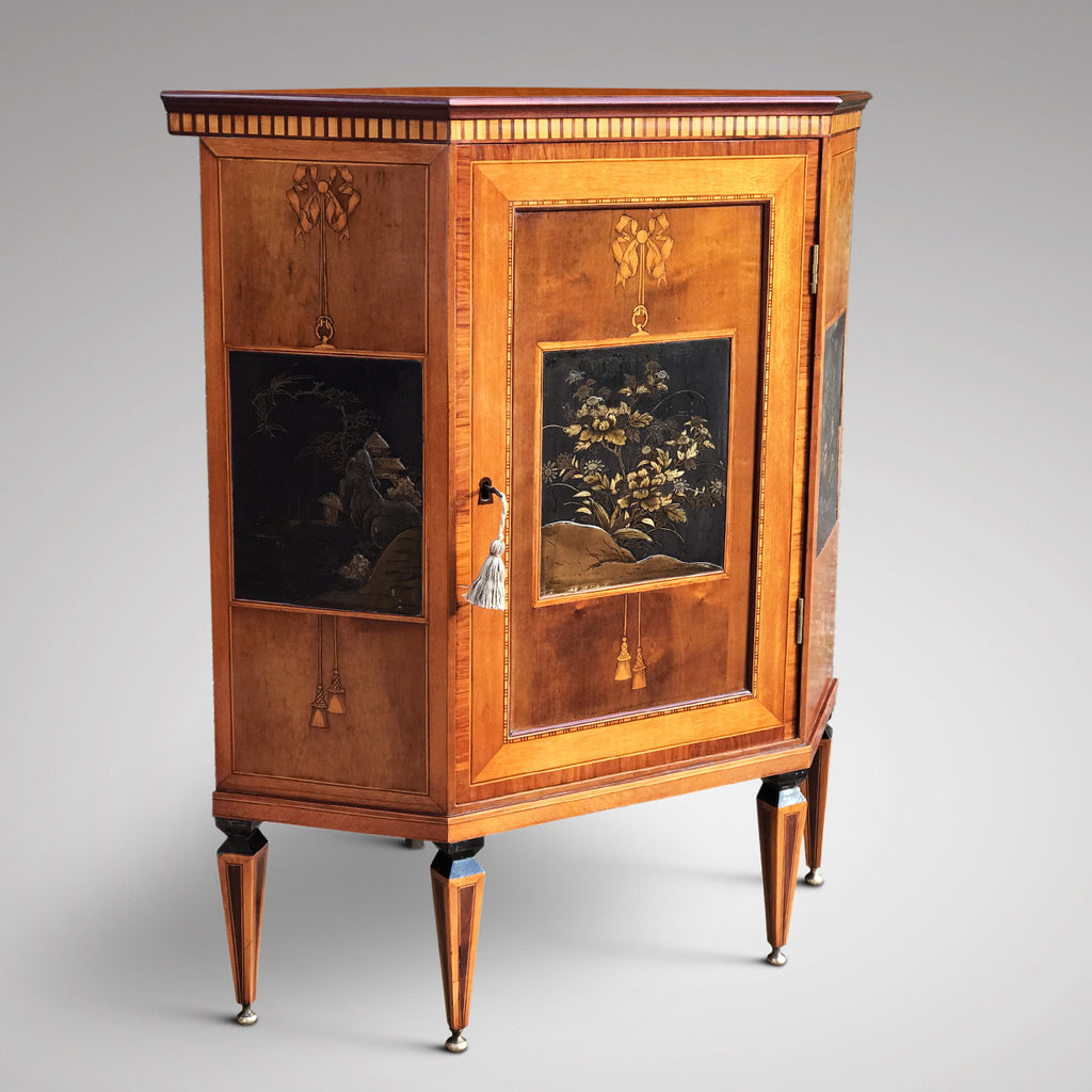 Pair of 19th Century Exhibition Quality Corner Cabinets - Main View - 2