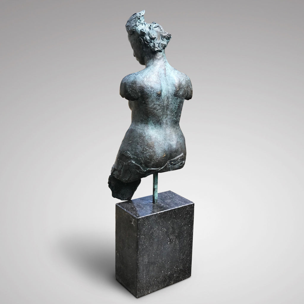 20th Century Bronze Sculpture of Amazone - Back View - 2