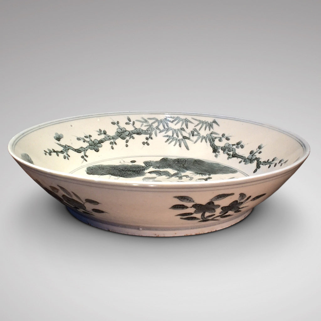 Pair of 18th Century Chinese Swatow Dishes - Side View-5