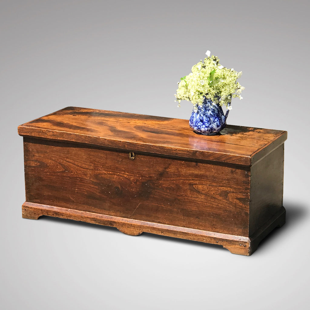 Early 19th Century Elm Blanket Box - Main View - 1