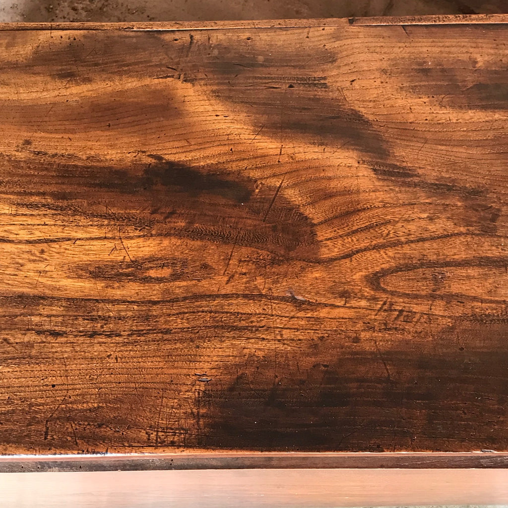 Early 19th Century Elm Blanket Box - Top Detail View - 8