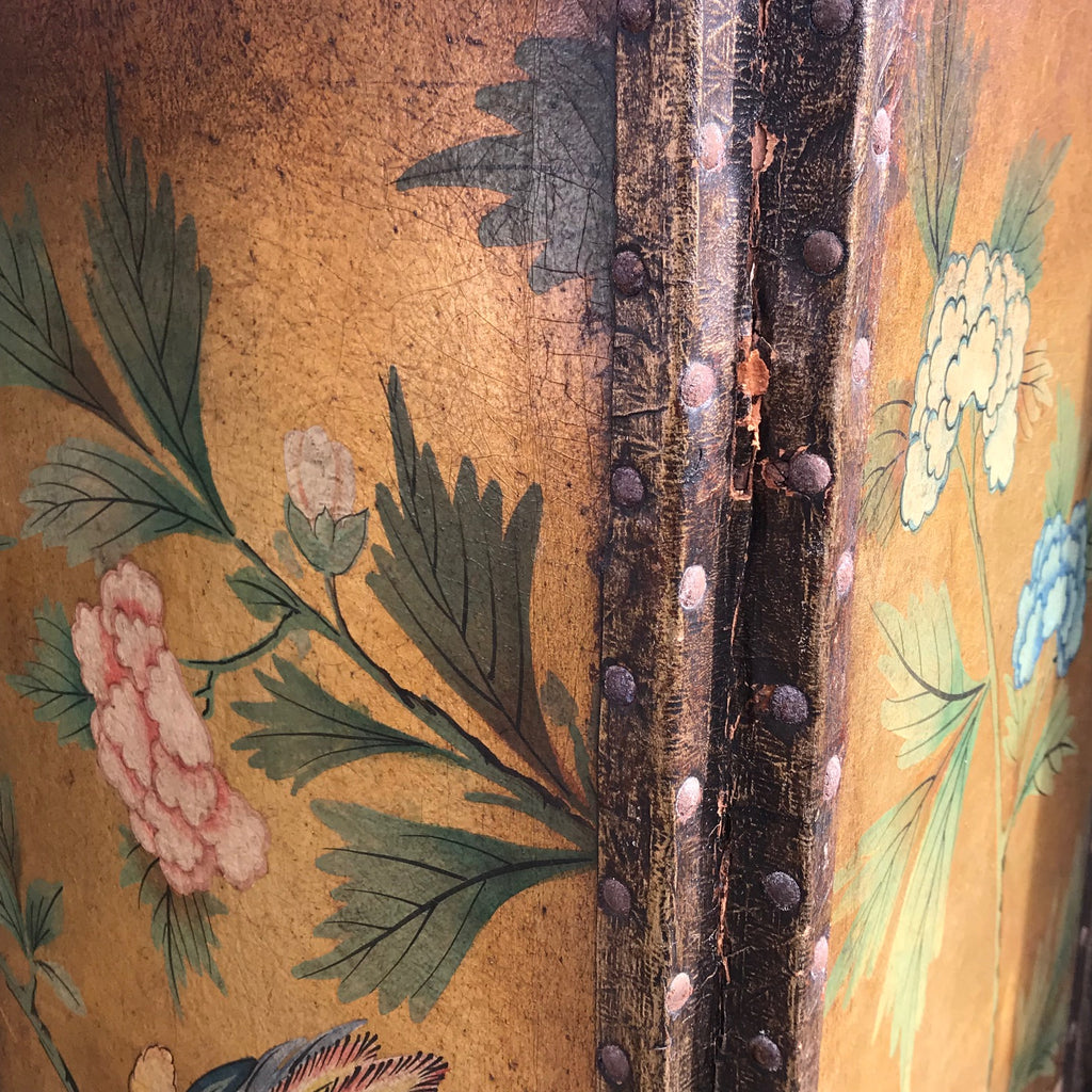 Exquisite 19th Century Painted Leather Screen - Detail View - 7