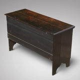 Early 18th Century Oak Coffer -Back and Side View - 2