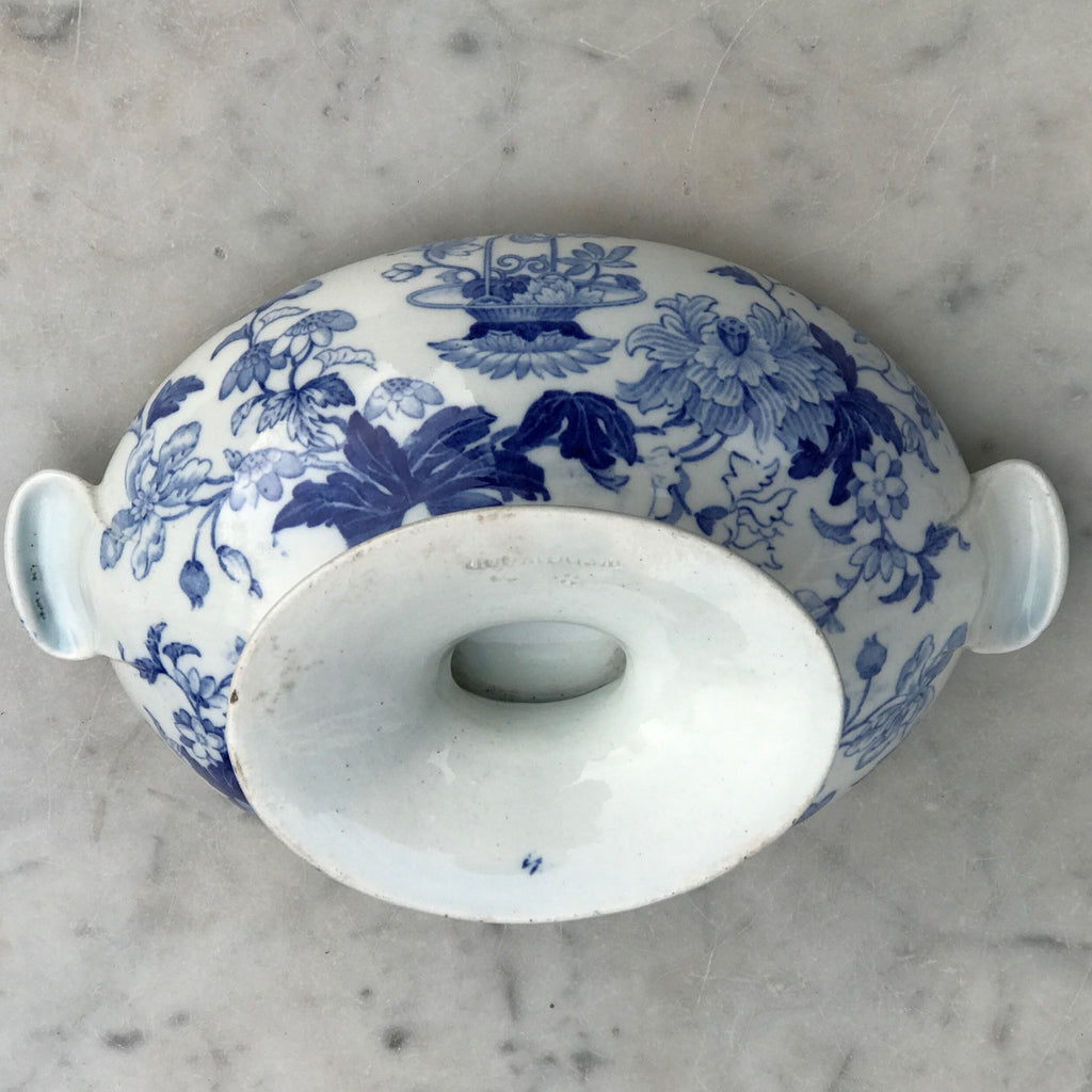 19th Century Wedgwood Sauce Tureen - Underside of Tureen - 9