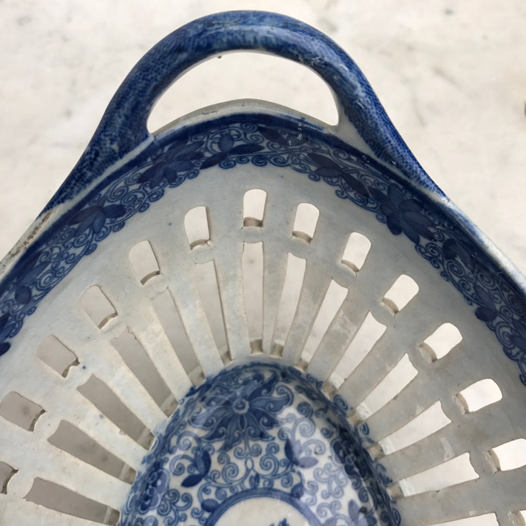Georgian Blue & White Chestnut Basket - Handle Detail- 8