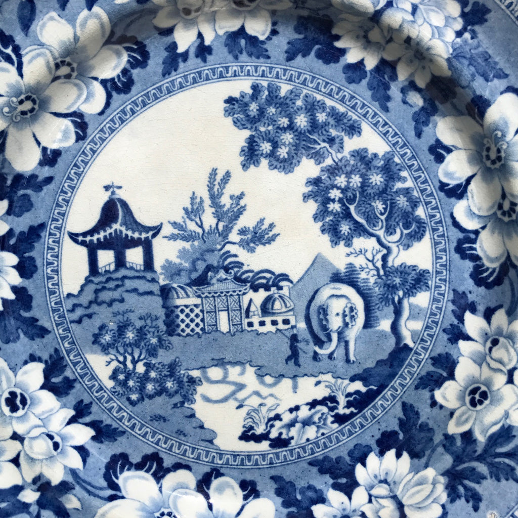 Pair of 19th Century Blue & White Plates - Centre Detail View - 3