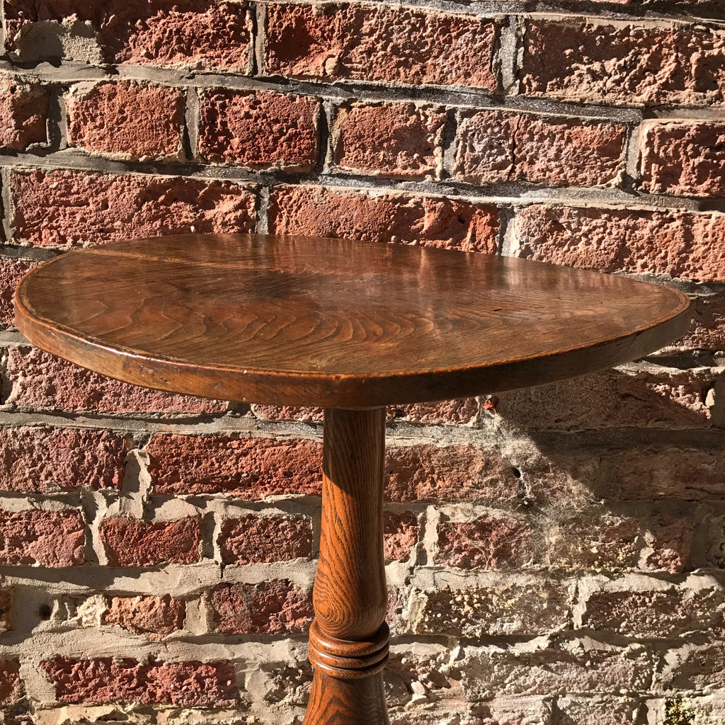Early 19th Century Elm Pedestal Table