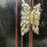 Early 18th Century Chinoiserie Corner Cupboard - Butterfly Hinge Detail -4