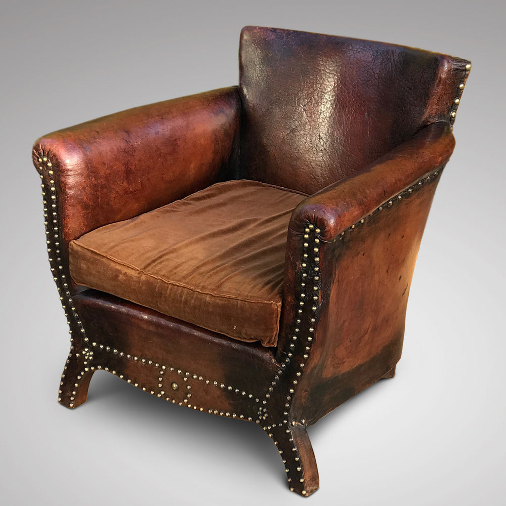 Early 20th Century Leather Armchair - Front & Side View - 1