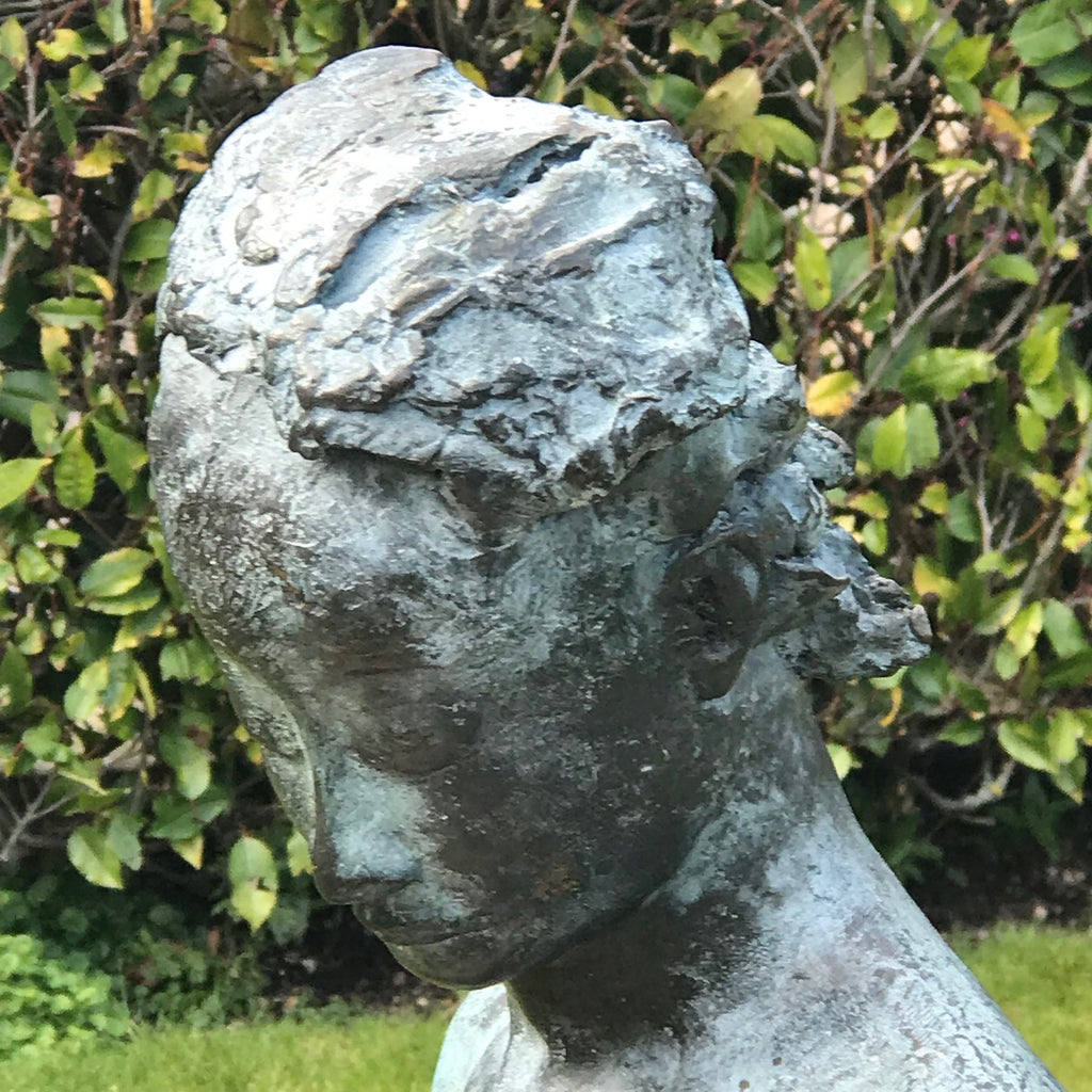 20th Century Bronze Sculpture of Amazone - Head Detail View - 5